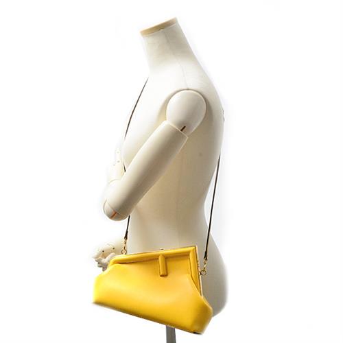 フェンディ バッグ レディース ファースト スモール ショルダーバッグ クラッチバッグ レザー イエロー FENDI 8BP129 未使用展示品