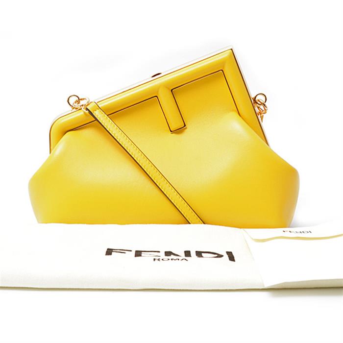 フェンディ バッグ レディース ファースト スモール ショルダーバッグ クラッチバッグ レザー イエロー FENDI 8BP129 未使用展示品