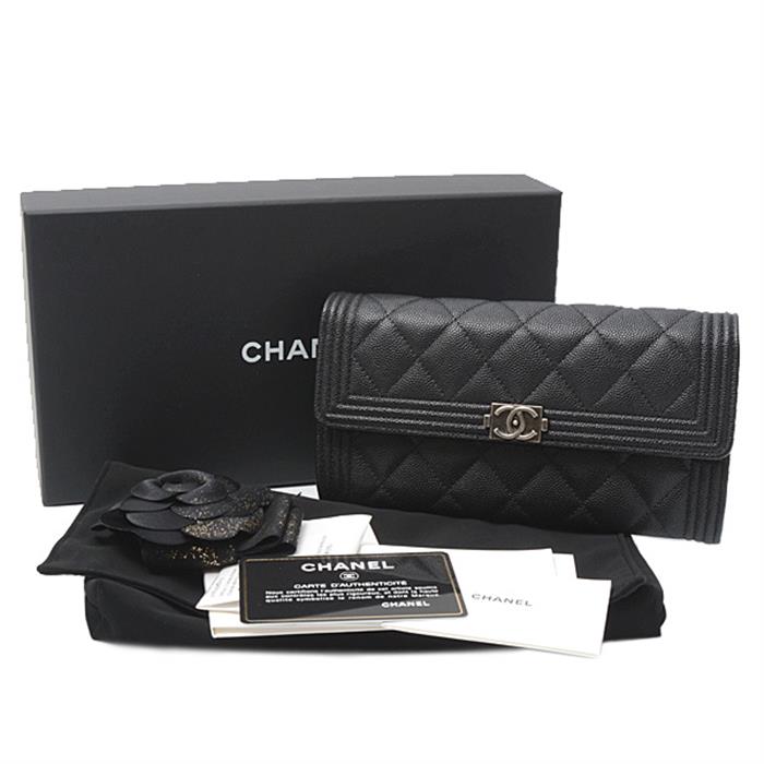 シャネル 財布 レディース ボーイシャネル 二つ折り長財布 キャビアスキン ブラック CHANEL 中古