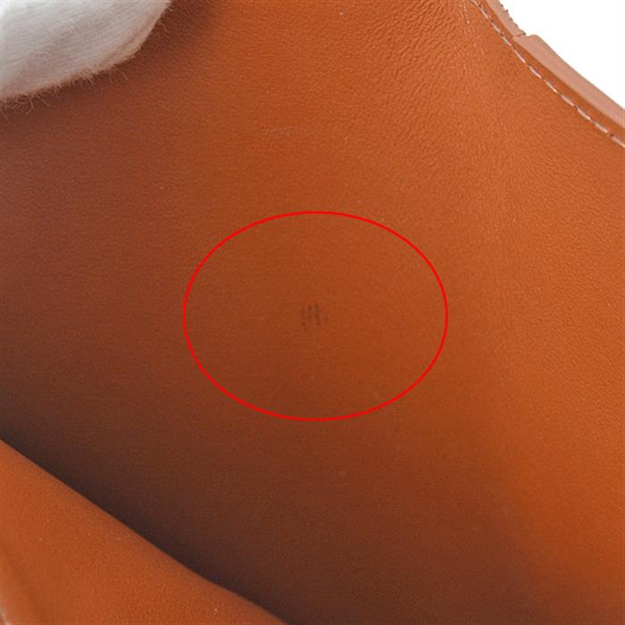 セリーヌ 財布 レディース トリオンフ ミディアム ストラップウォレット 二つ折り財布 ホワイト CELINE 中古