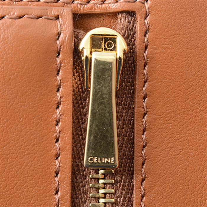 セリーヌ 財布 レディース トリオンフ ミディアム ストラップウォレット 二つ折り財布 ホワイト CELINE 中古
